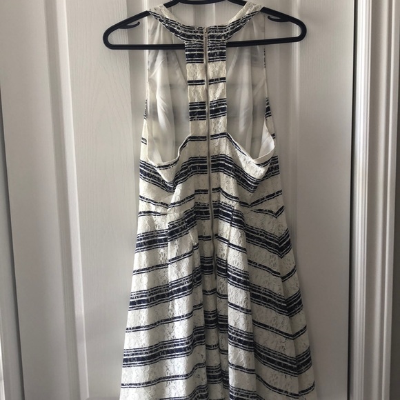 Design Lab Lord and Taylor Dress - Picture 2 of 2